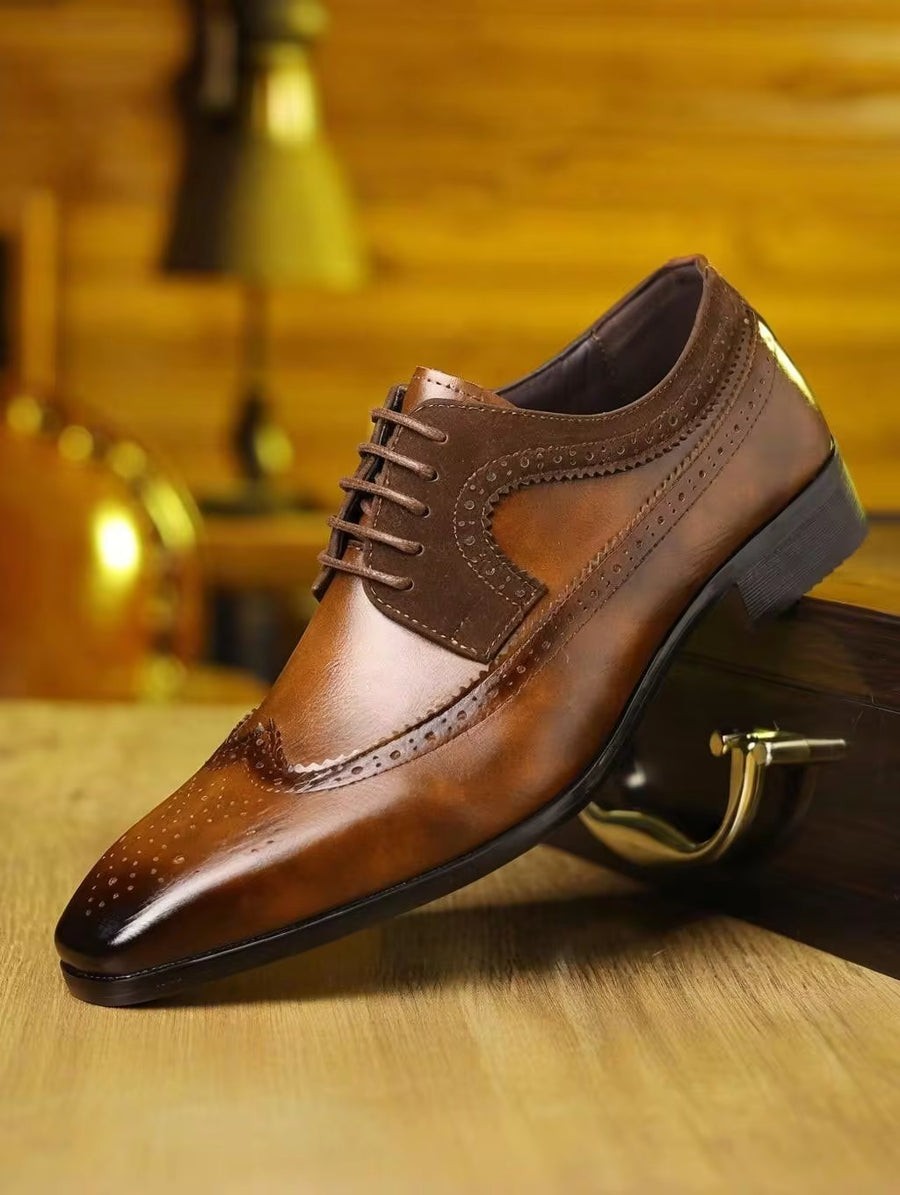 Men's Two Tone Faux Leather Brogue Dress Shoes Lace Up Pointed Toe Perforated Detail Low Heel Formal Oxfords For Wedding Business Office Daily
